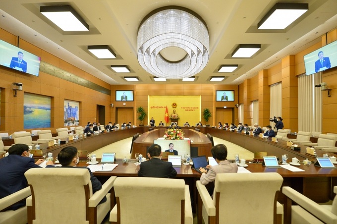 Toàn cảnh Phiên họp