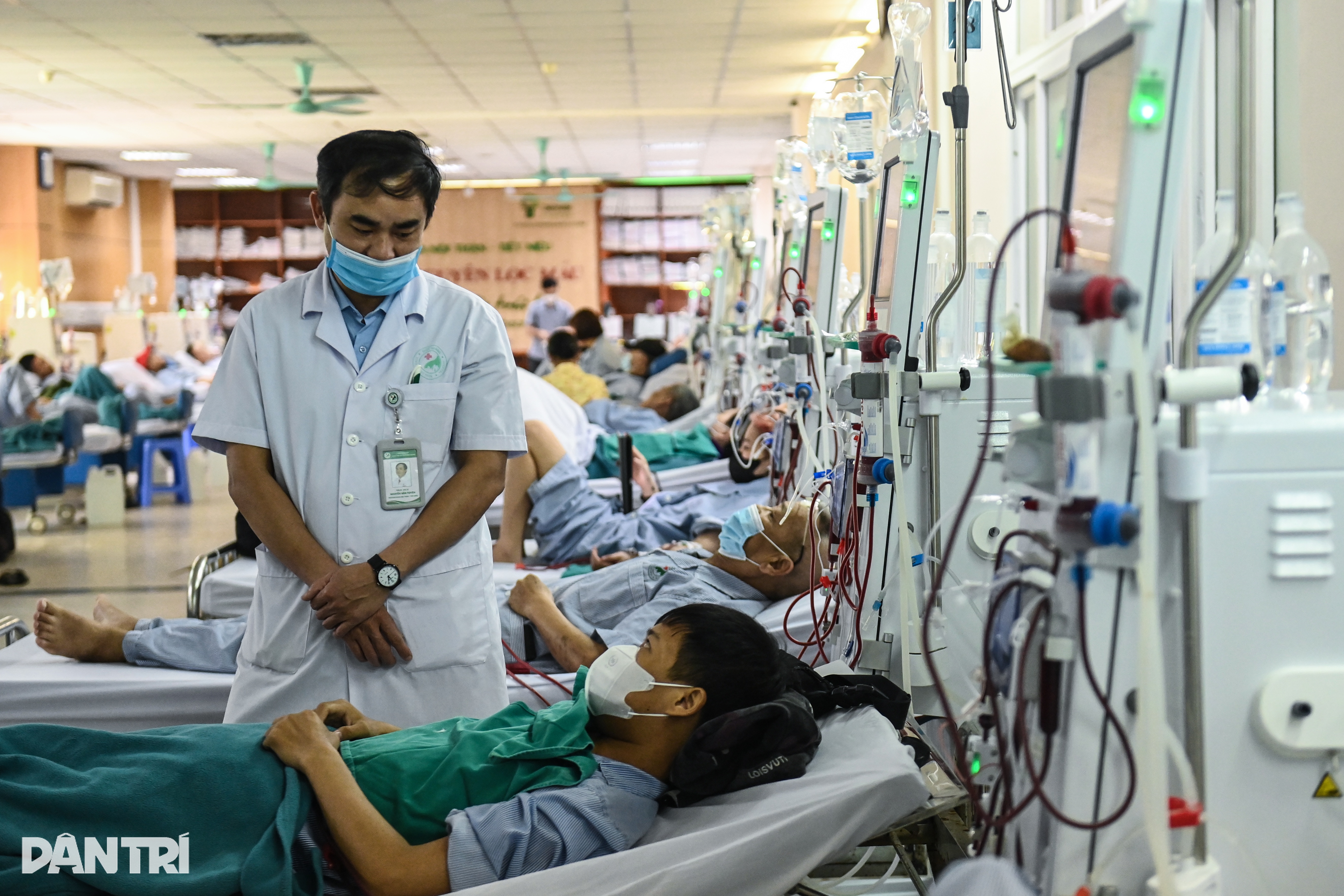 Chưa 30 đã suy thận vì dành cả thanh xuân làm thêm giờ, ăn hàng quán - 1 Chưa 30 đã suy thận vì dành cả thanh xuân làm thêm giờ, ăn hàng quán - 1