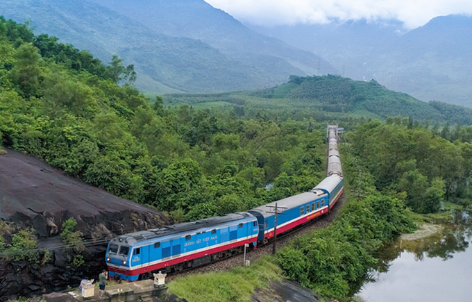 Nhiều đôi tàu kết nối TP. HCM với các địa phương hoạt động trở lại - Ảnh 1. Nhiều đôi tàu kết nối TP. HCM với các địa phương hoạt động trở lại - Ảnh 1.