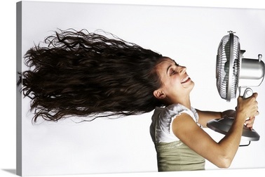 5 sai lầm thường mắc phải khi sử dụng quạt điện vào ngày hè chói chang