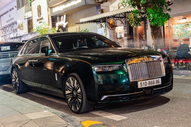 Rolls-Royce Ghost Series II đầu tiên Việt Nam, màu sơn đắt hơn 1 chiếc VF 3