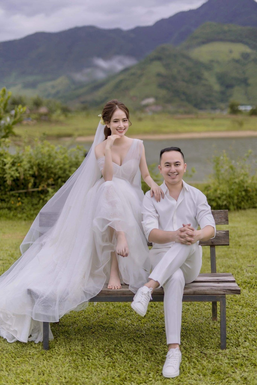 Đám cưới như mơ sau 7 năm yêu nhau của chàng Việt kiều và hot girl xứ Huế - 1 Đám cưới như mơ sau 7 năm yêu nhau của chàng Việt kiều và hot girl xứ Huế - 1