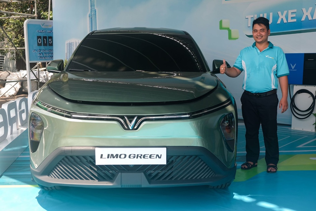 “Ngày hội xanh” tại TPHCM: Tài xế công nghệ đặt cọc Limo Green, Herio Green - 3 “Ngày hội xanh” tại TPHCM: Tài xế công nghệ đặt cọc Limo Green, Herio Green - 3
