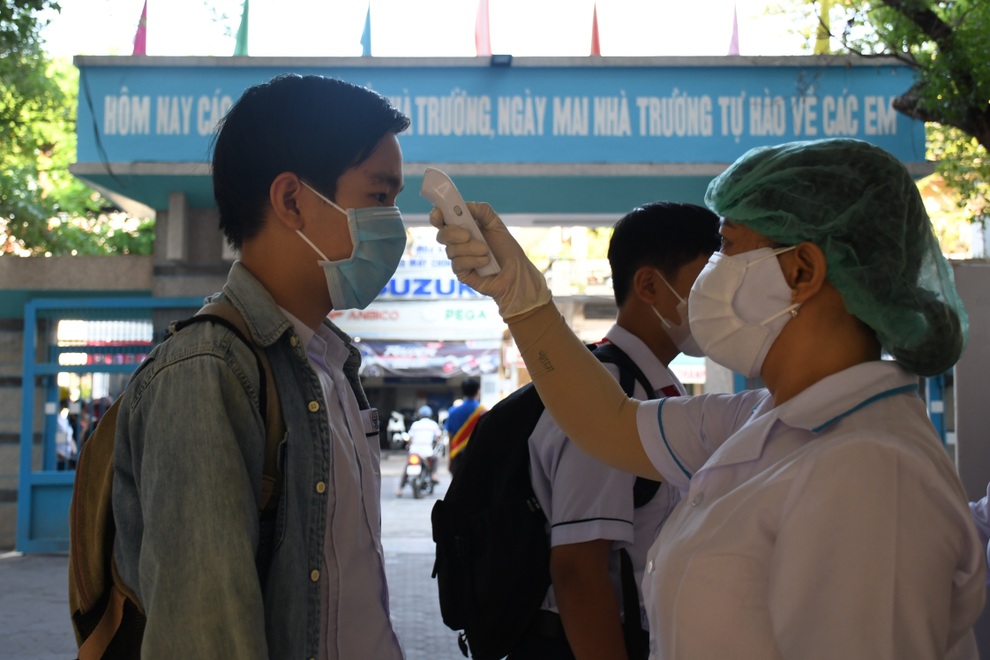 Gần 13 nghìn học sinh Quảng Ngãi bước vào kỳ thi tuyển sinh lớp 10 - 1 Gần 13 nghìn học sinh Quảng Ngãi bước vào kỳ thi tuyển sinh lớp 10 - 1