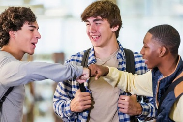 Nam giới GenZ: Phong trào nữ quyền ở Anh đã đi quá xa?