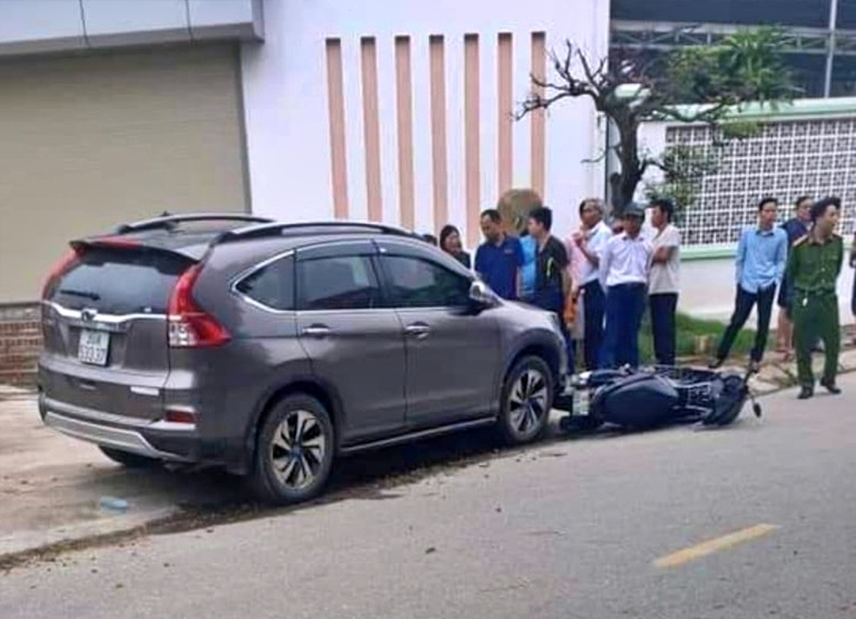 Bắt nữ tài xế tông 2 mẹ con đi xe máy tử vong - 1 Bắt nữ tài xế tông 2 mẹ con đi xe máy tử vong - 1