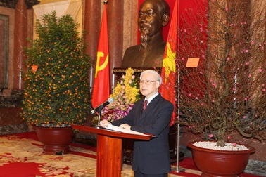 Tổng Bí thư chúc Tết lãnh đạo Đảng, Nhà nước, đồng bào và chiến sỹ cả nước