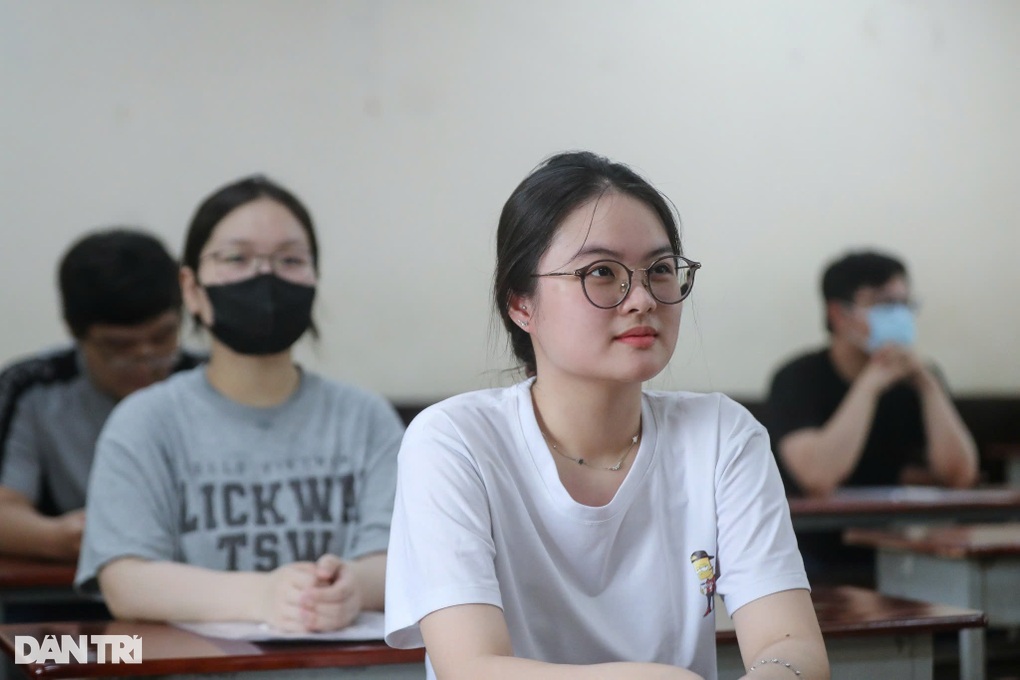Plus d'exemples de dissertations, comment améliorer les notes des dissertations argumentatives sociales ? - 1 Không còn văn mẫu, làm sao để nâng điểm bài văn nghị luận xã hội? - 1