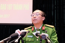 Công an Hà Nội: Cơ quan càng to càng chiếm nhiều vỉa hè, lòng đường