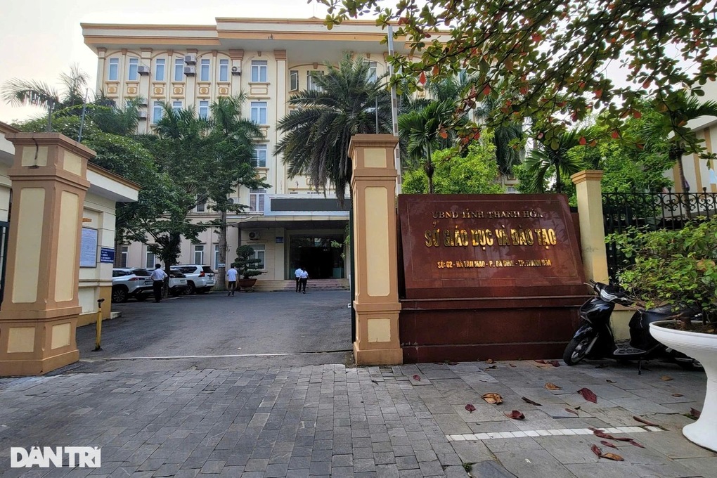 Bắt tạm giam cựu Giám đốc Sở Giáo dục và Đào tạo Thanh Hóa - 1 Bắt tạm giam cựu Giám đốc Sở Giáo dục và Đào tạo Thanh Hóa - 1