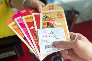 Tặng vé số làm quà lì xì: Lời chúc may mắn dịp Tết