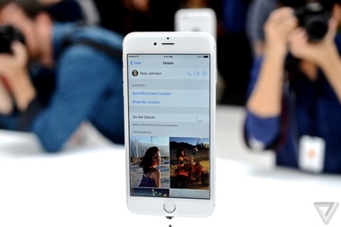 Cổ phiếu Apple rớt giá sau khi ra mắt iPhone mới