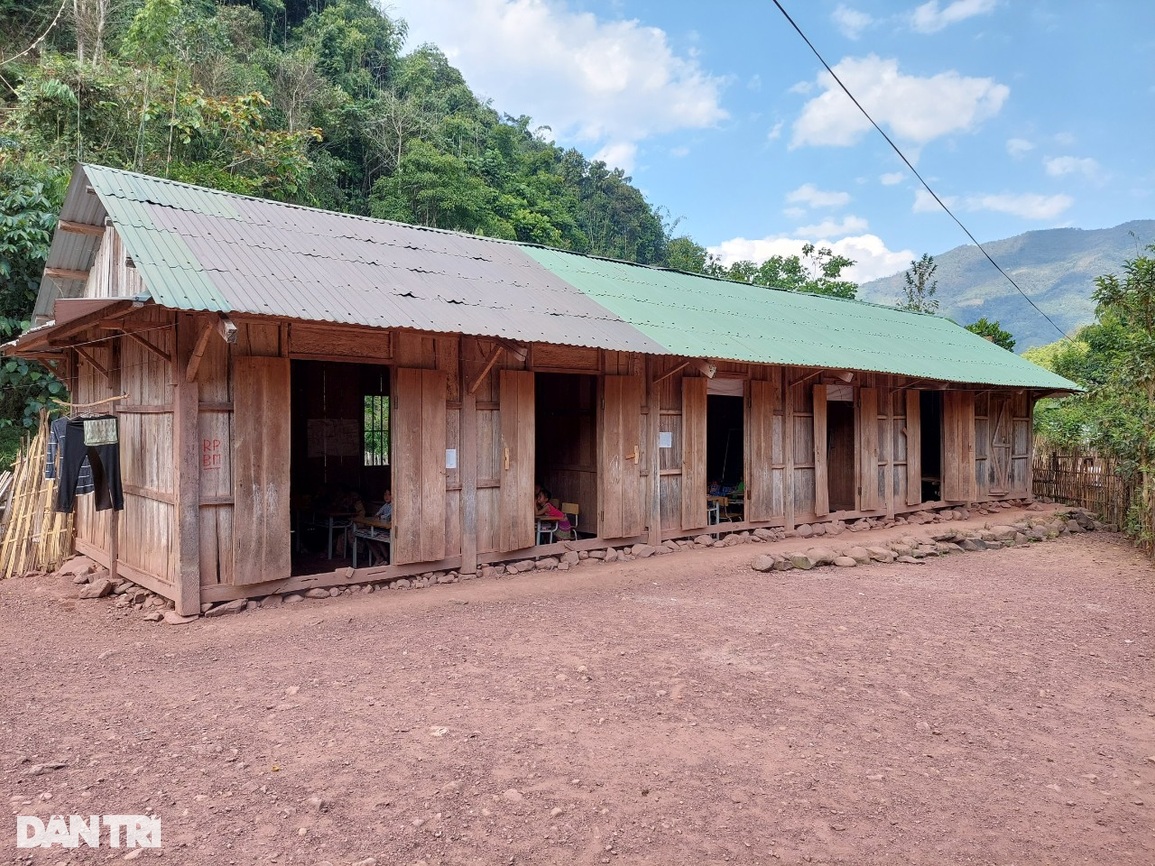 Pa Tết, nơi điểm trường 5 không, học sinh khao khát có phòng học - 1 Pa Tết, nơi điểm trường 5 không, học sinh khao khát có phòng học - 1