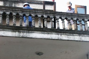 Không được gặp người yêu, nam thanh niên tự thiêu    