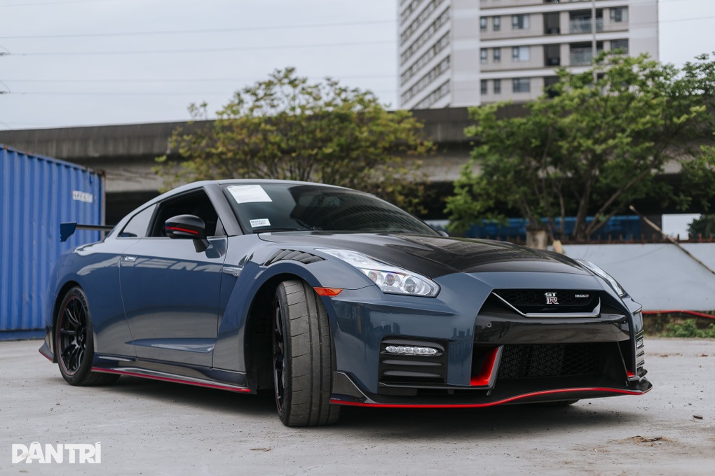 Mẫu xe Nissan này có giá lên đến 15 tỷ đồng, cả Việt Nam chỉ có 1 chiếc - 12