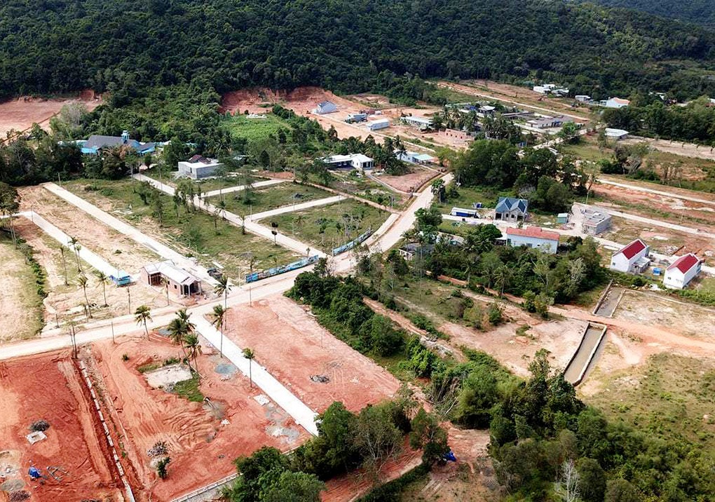Giá rao bán đất nền ở Phú Quốc giảm 30-50% sau 1 năm, môi giới bỏ việc - 2 Giá rao bán đất nền ở Phú Quốc giảm 30-50% sau 1 năm, môi giới bỏ việc - 2