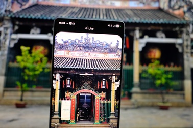 Người trẻ tiếp cận văn hóa Sài Gòn - Chợ Lớn với Galaxy S25 Series