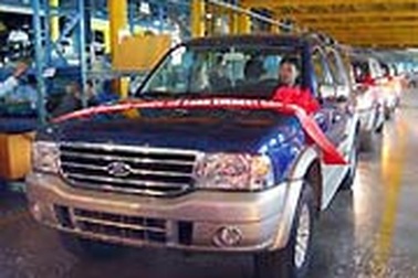Ford Everest đã có 1.000 đơn hàng