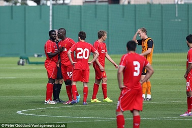 Balotelli gây chuyện ở Liverpool