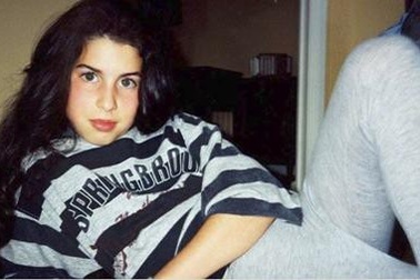 Hình ảnh thuở “ngố tàu” cực độc của các “sao” lớn