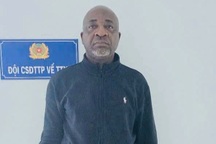 Hai người ngoại quốc lừa đảo chủ cơ sở sản xuất ngọc trai