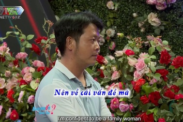 Vừa gặp mặt, chàng trai U40 rủ cô gái xinh đẹp đi chùa