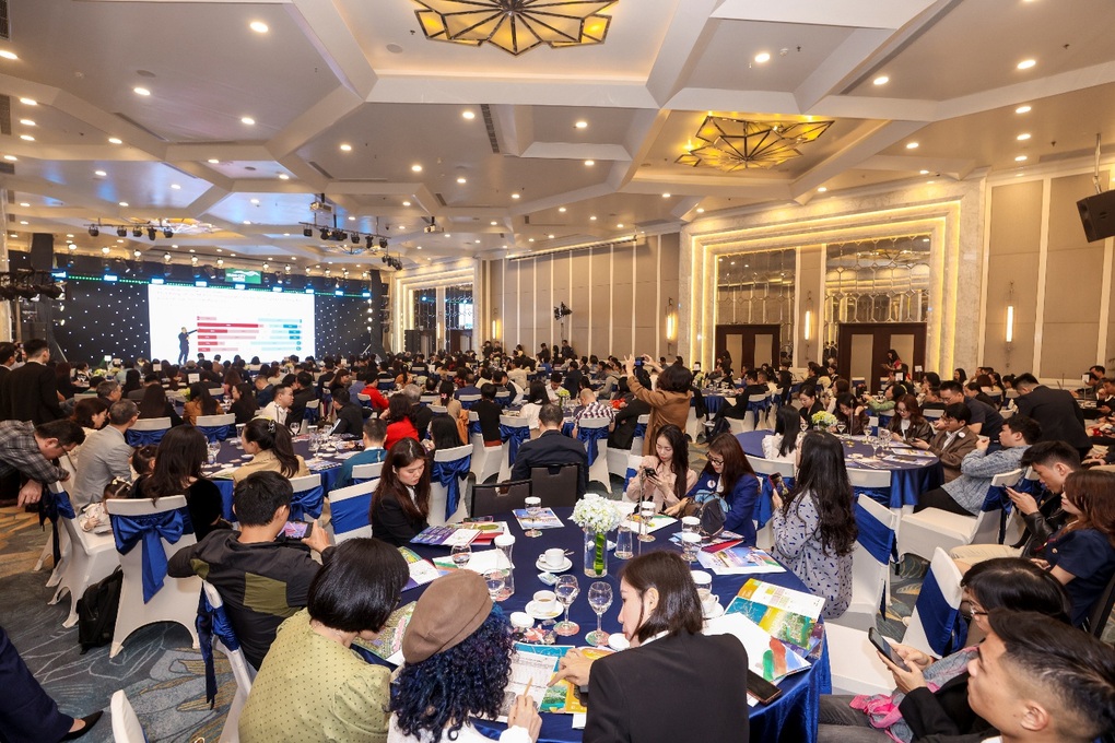 Izumi Canaria ghi điểm với giới tinh hoa Hà thành nhờ phong cách sống nghỉ dưỡng ven sông - 1