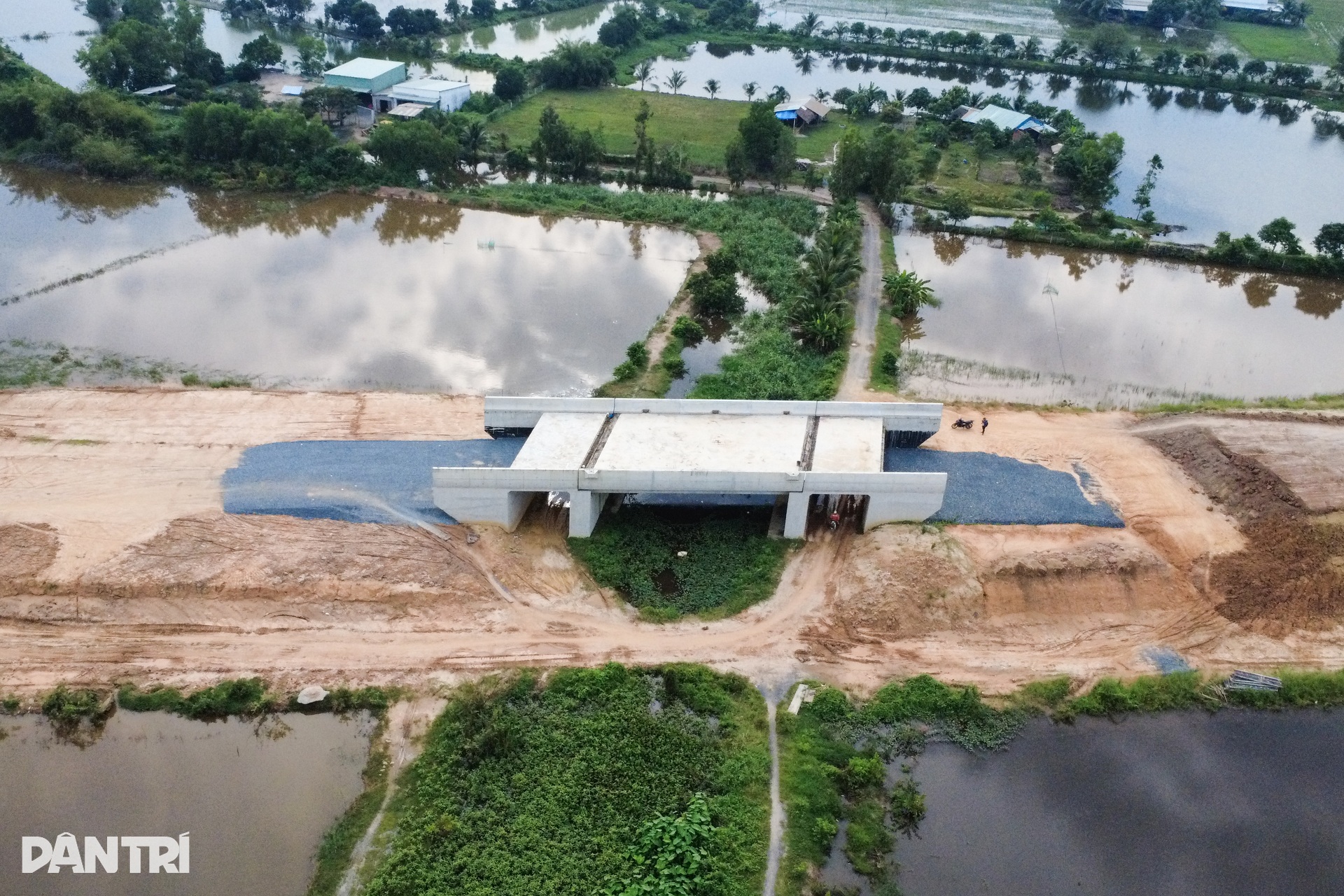 Những điểm nghẽn tại dự án đường Hồ Chí Minh qua Tây Ninh - 9 Những điểm nghẽn tại dự án đường Hồ Chí Minh qua Tây Ninh - 9