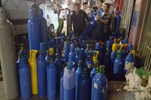 Phát hiện lô hàng gồm 440 bình nghi chứa khí cười nhập lậu qua cảng