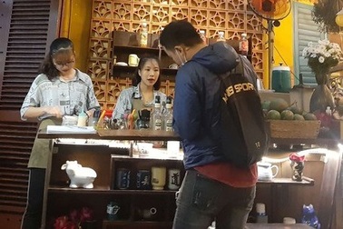 Nghỉ Tết sớm, sinh viên tranh thủ kiếm việc làm thêm