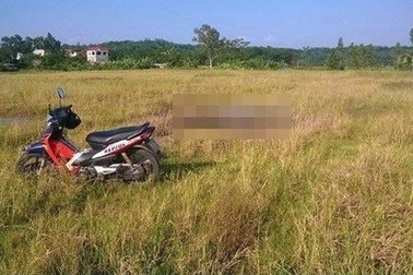 Hà Nội: Thanh niên bất ngờ quấn chăn tẩm xăng tự thiêu