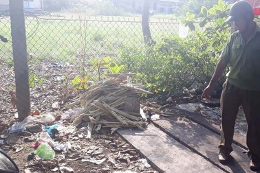 3 thanh niên đi đám cưới, rủ đánh nhau, 1 người bị đâm chết