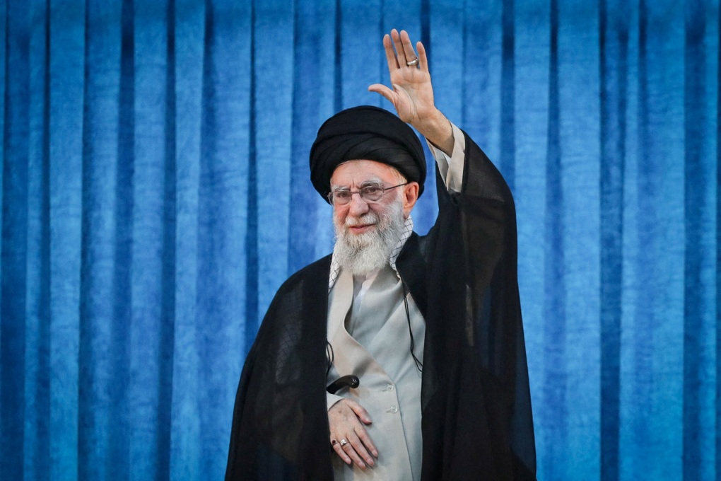 Lãnh tụ tối cao Iran: Israel sẽ phải đón nhận đòn trả đũa khắc nghiệt - 1 Lãnh tụ tối cao Iran: Israel sẽ phải đón nhận đòn trả đũa khắc nghiệt