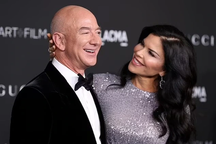 Du thuyền 500 triệu USD của tỷ phú Jeff Bezos không thể hạ thủy, vì sao?