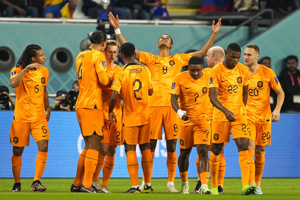 May mắn giành một điểm, Hà Lan tiễn chủ nhà Qatar rời khỏi World Cup - 1 May mắn giành một điểm, Hà Lan tiễn chủ nhà Qatar rời khỏi World Cup - 1