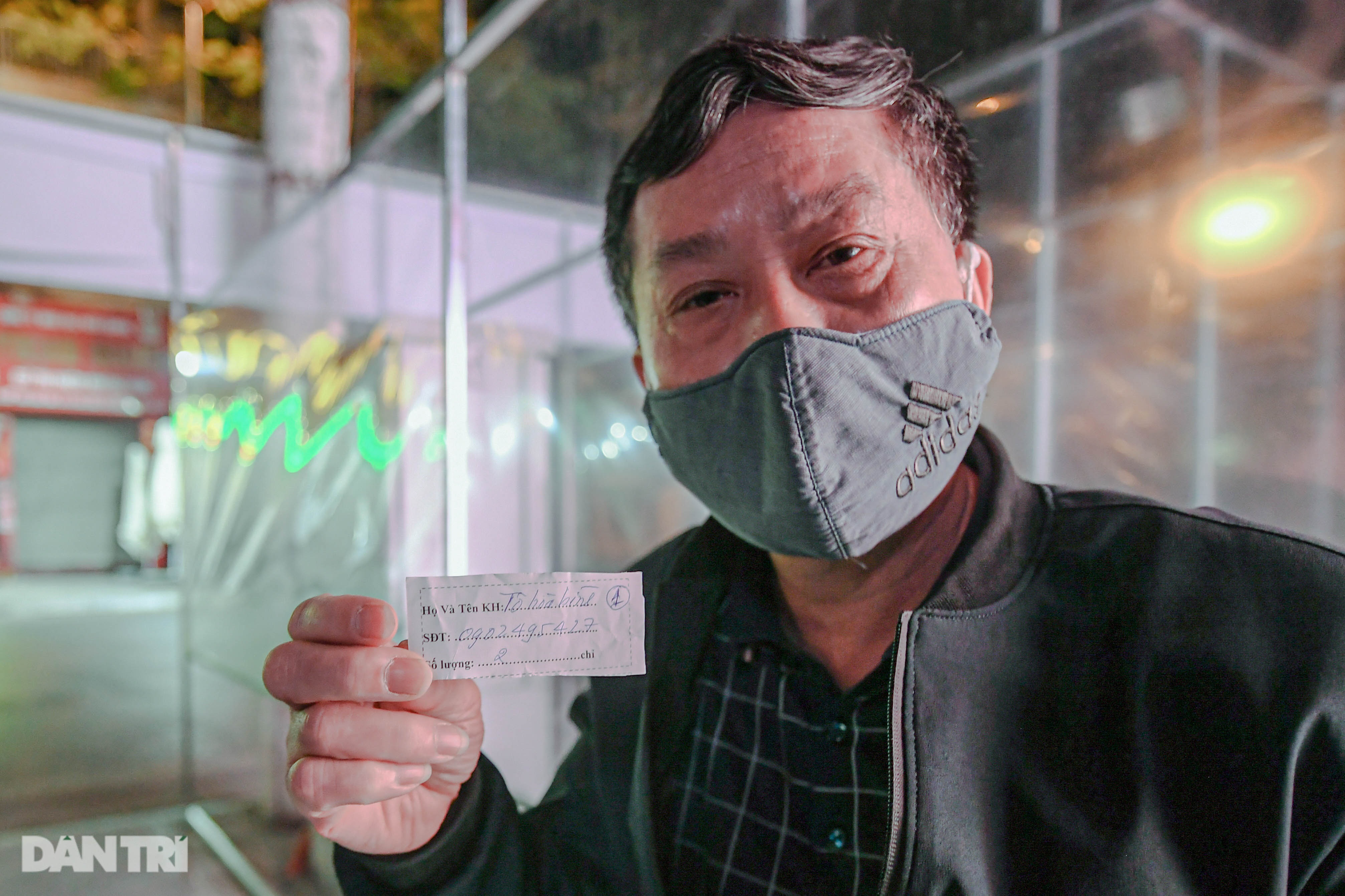 Người dân Hà Nội xếp hàng từ 3h sáng mua vàng ngày vía Thần Tài - 5