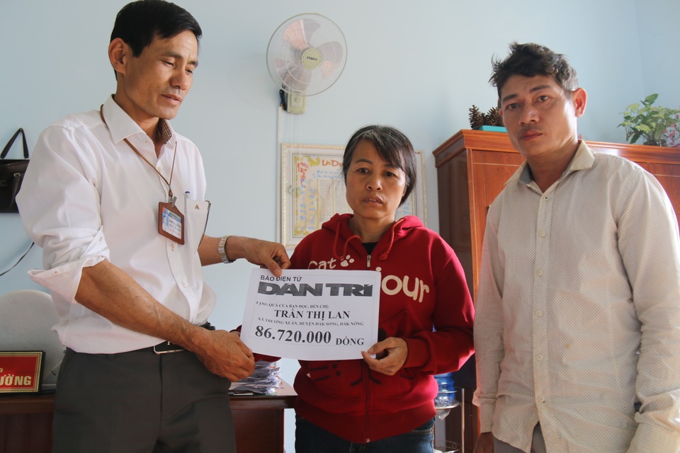 Người phụ nữ chằng chịt sẹo trên người được bạn đọc giúp đỡ số tiền lớn - 1 Người phụ nữ chằng chịt sẹo trên người được bạn đọc giúp đỡ số tiền lớn - 1