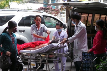 Cấp cứu ngưng tim, ngưng thở nhân viên y tế cũng… lơ mơ