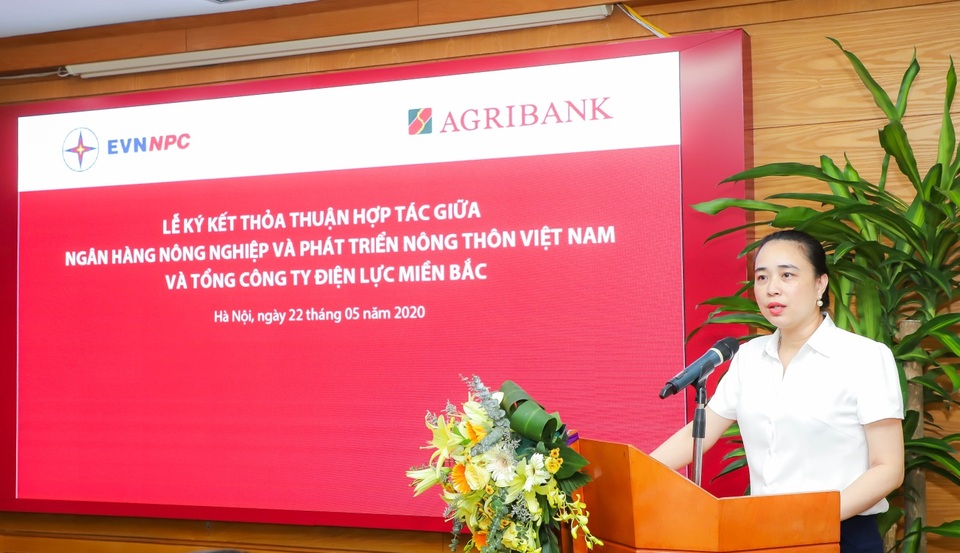 Agribank và Tổng Công ty Điện lực Miền Bắc: Nâng tầm hợp tác - 2 Agribank và Tổng Công ty Điện lực Miền Bắc: Nâng tầm hợp tác - 2
