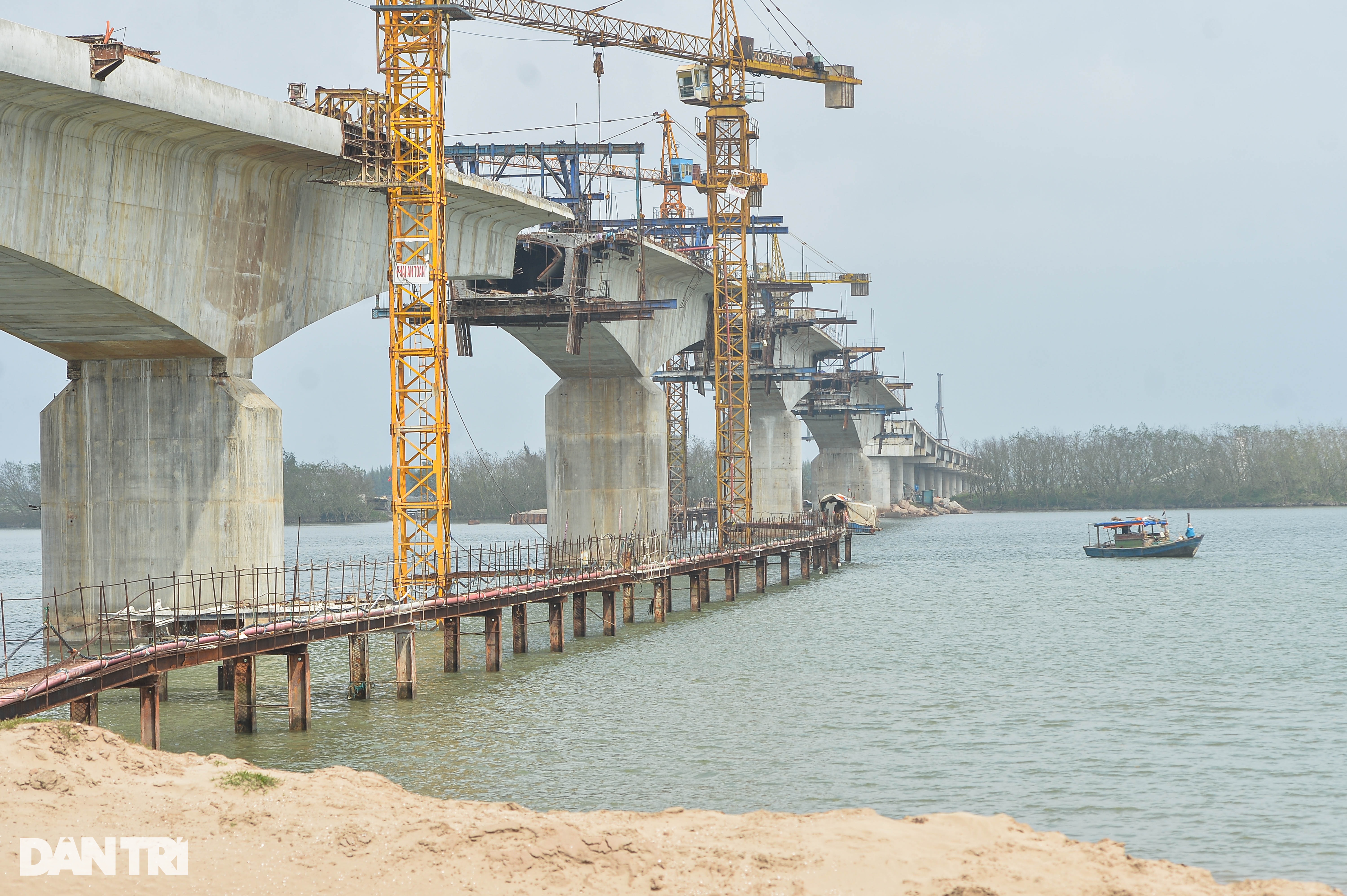 Hiện trạng cầu vượt sông Hồng gần 1.000 tỷ đồng nối Nam Định - Thái Bình - 2