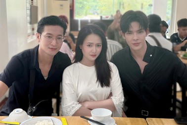 Chồng Việt Hoa không ghen khi vợ đóng cảnh nóng cùng "tổng tài" Denis Đặng