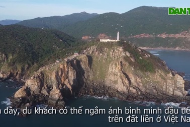 Ngắm bình minh ở Mũi Điện