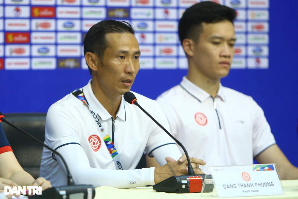 HLV Hougang United: Chúng tôi thiếu may mắn nên thua CLB Viettel - 3 HLV Hougang United: Chúng tôi thiếu may mắn nên thua CLB Viettel - 3