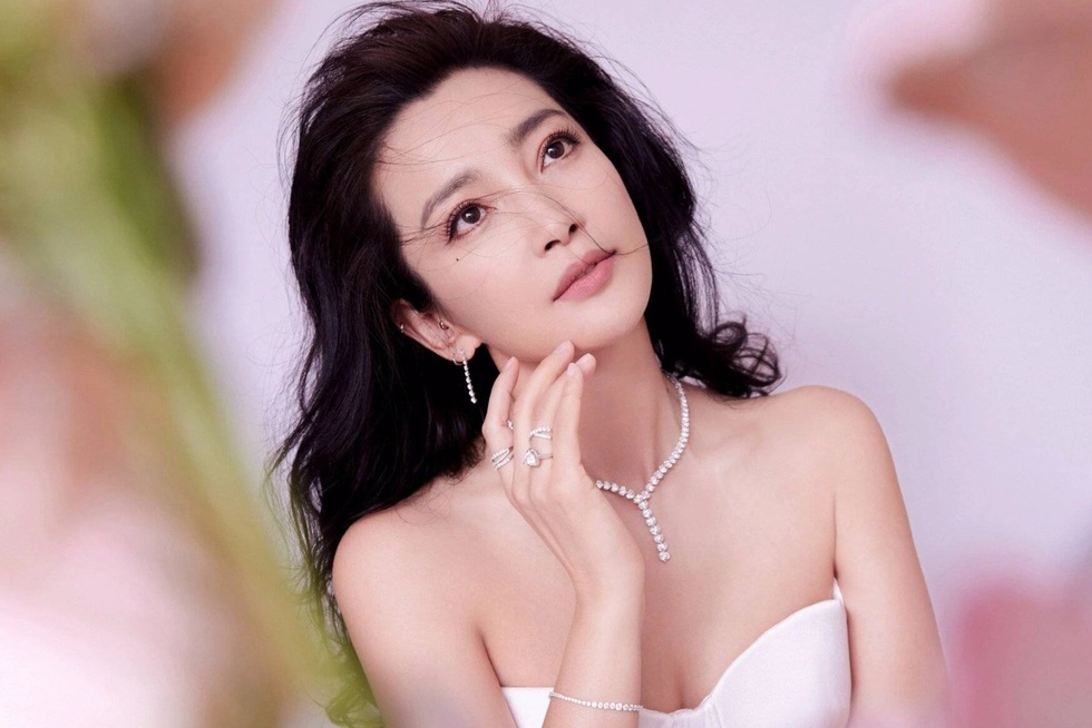 Chị đẹp không lập gia đình, để lại tài sản nghìn tỷ đồng cho các cháu