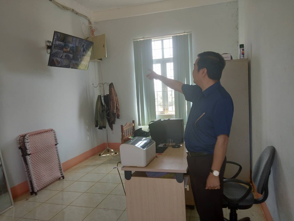 Phụ huynh phản ánh, Sở yêu cầu dừng một số khoản thu bất hợp lý - 3 Phụ huynh phản ánh, Sở yêu cầu dừng một số khoản thu bất hợp lý - 3