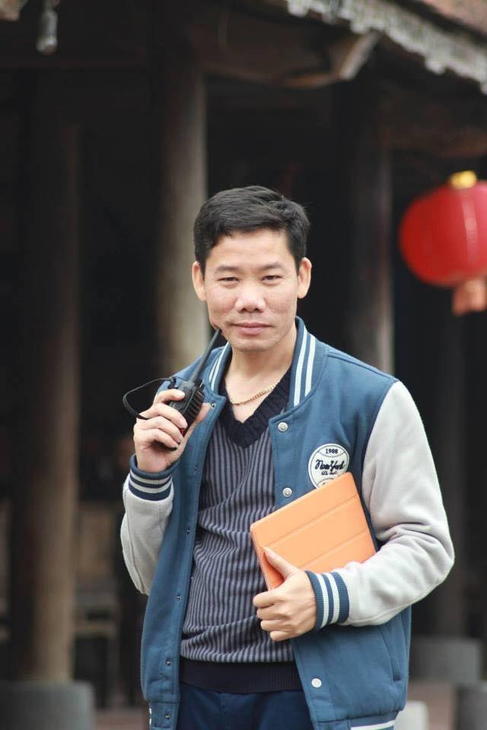 Biên đạo múa Phùng Khải: “Tết chỉ muốn ngủ, nhưng thương mẹ ở quê nên lại chạy về...” - 1 Biên đạo múa Phùng Khải: “Tết chỉ muốn ngủ, nhưng thương mẹ ở quê nên lại chạy về...” - 1