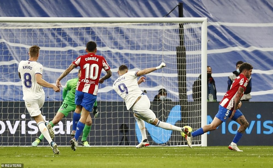 Real Madrid đánh bại Atletico, Barcelona chìm sâu vào khủng hoảng - 2 Real Madrid đánh bại Atletico, Barcelona chìm sâu vào khủng hoảng - 2