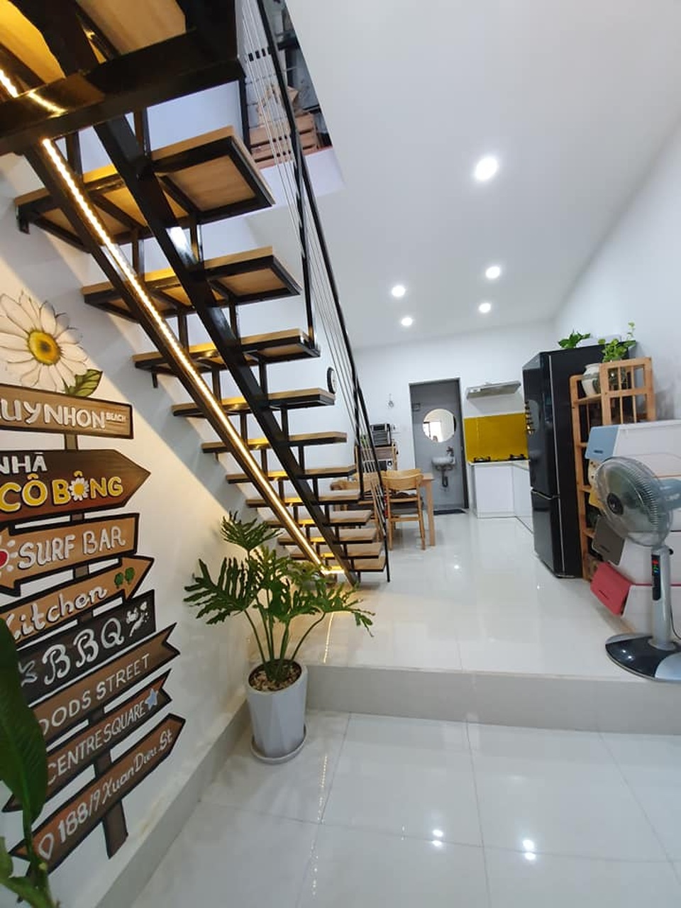 Bỏ Sài Gòn về quê, vợ chồng trẻ chi 200 triệu đồng cải tạo nhà cũ 23m2 - 7 Bỏ Sài Gòn về quê, vợ chồng trẻ chi 200 triệu đồng cải tạo nhà cũ 23m2 - 7