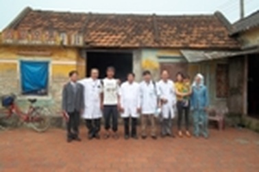 Hà Tĩnh: Khám và điều trị tại nhà cho bệnh nhân phong