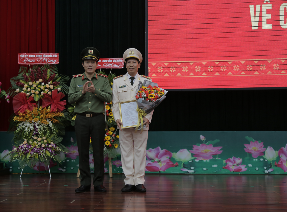 Đắk Lắk, Đắk Nông có tân Giám đốc Công an tỉnh - 1 Đắk Lắk, Đắk Nông có tân Giám đốc Công an tỉnh - 1